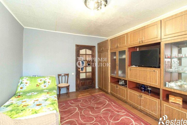 3-комн квартира улица Комиссарова, 2,  д. 2