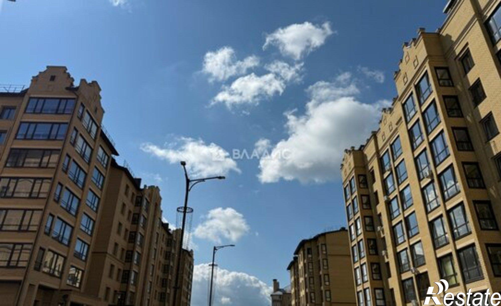 Купить квартиру за 5 111 100 рублей на Центральная улица, 18