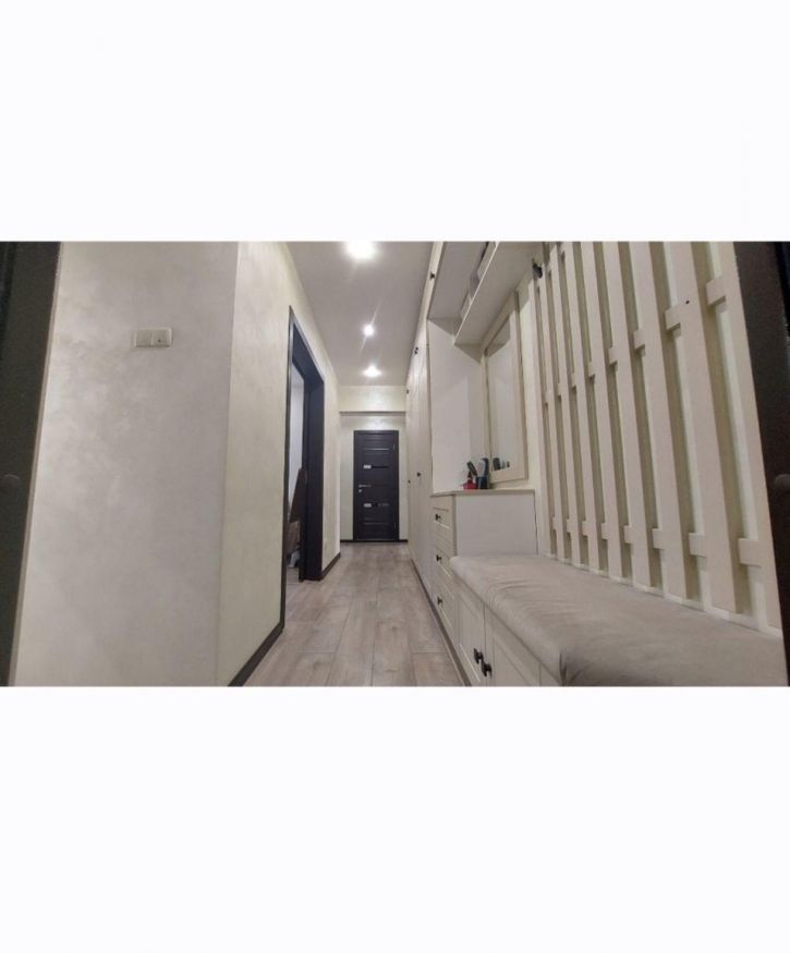 3-комн квартира Горького ул, 113Б