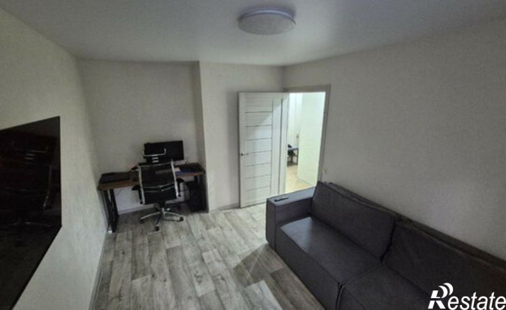 2-комн квартира улица Фейгина, 1,  д. 1