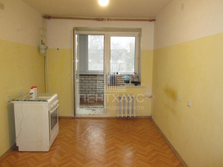 4-комн квартира Перекопский военный г-к, 25