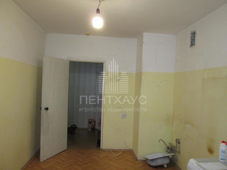 4-комн квартира Перекопский военный г-к, 25