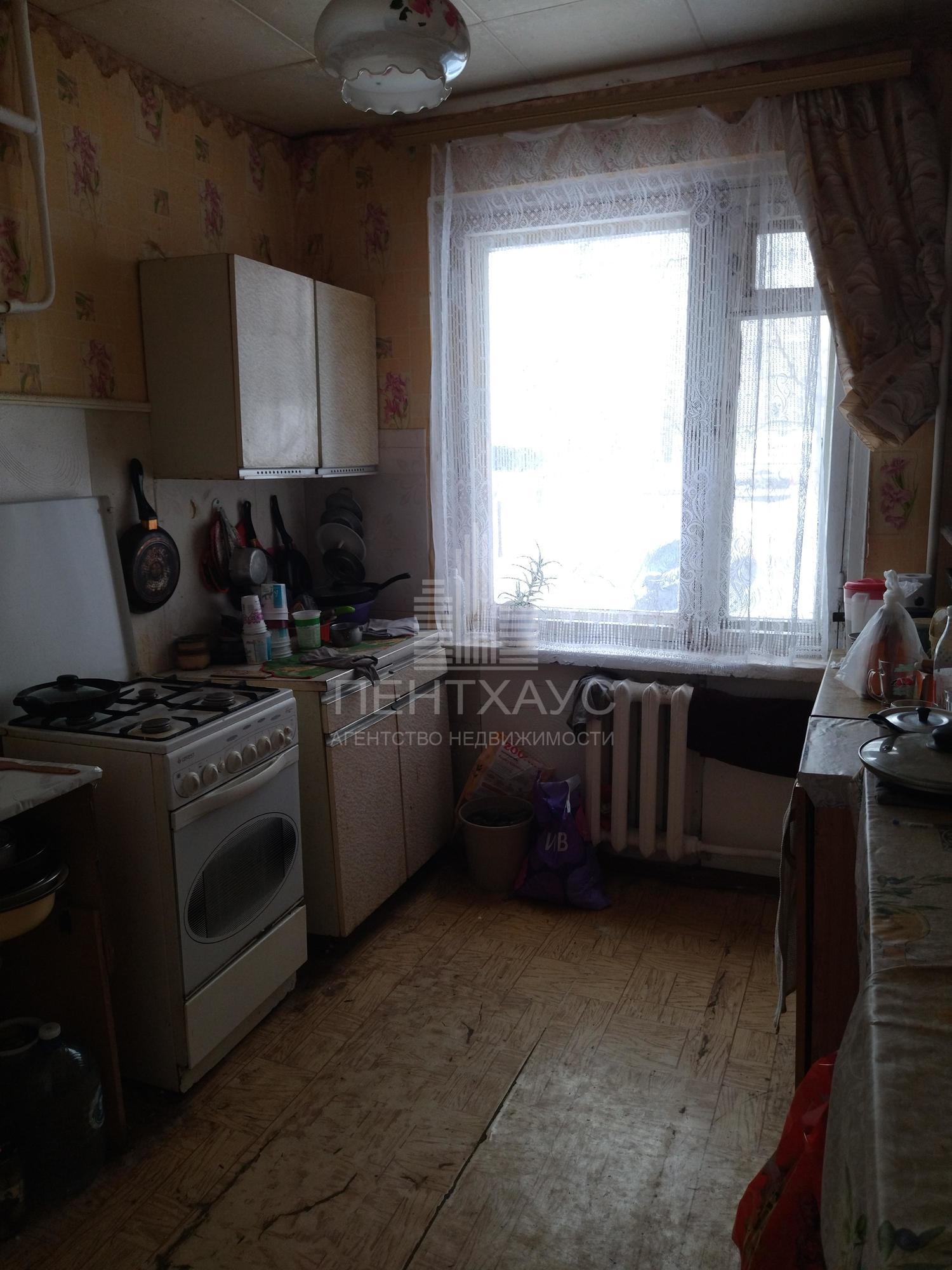 Купить комнату за 1 100 000 рублей на Суздальский проспект, 3