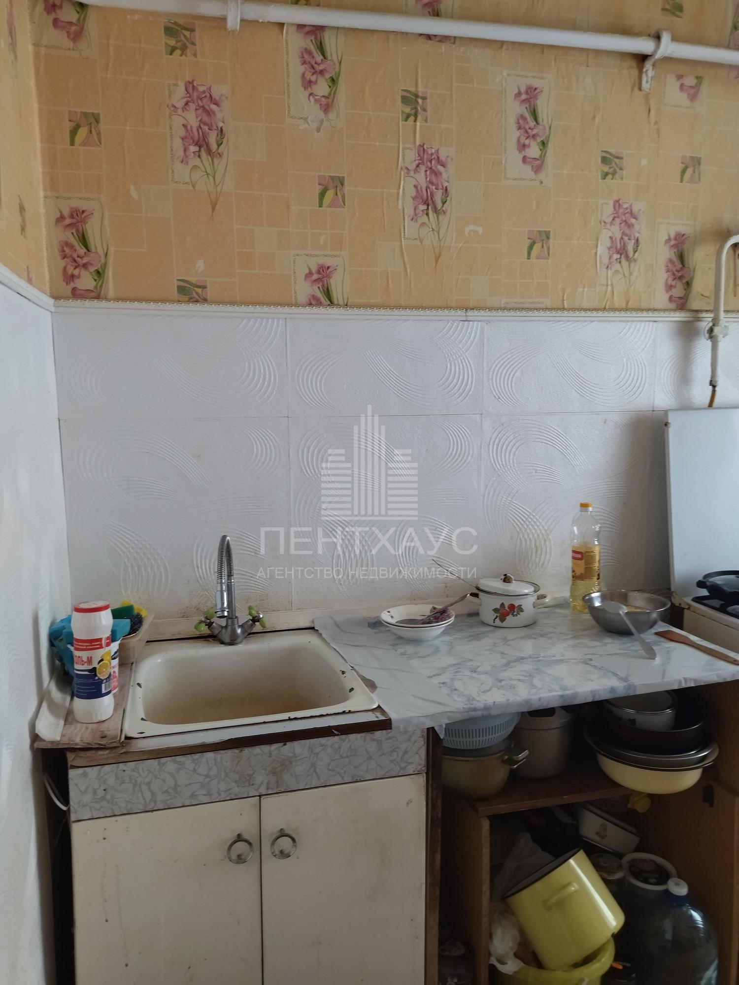 Купить комнату за 1 100 000 рублей на Суздальский проспект, 3