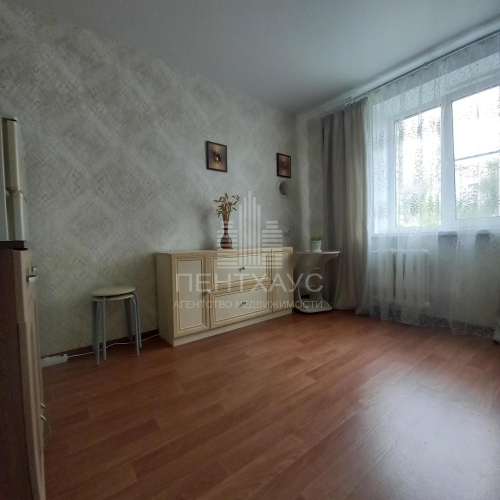 Продажа комнаты ул Батурина, 37