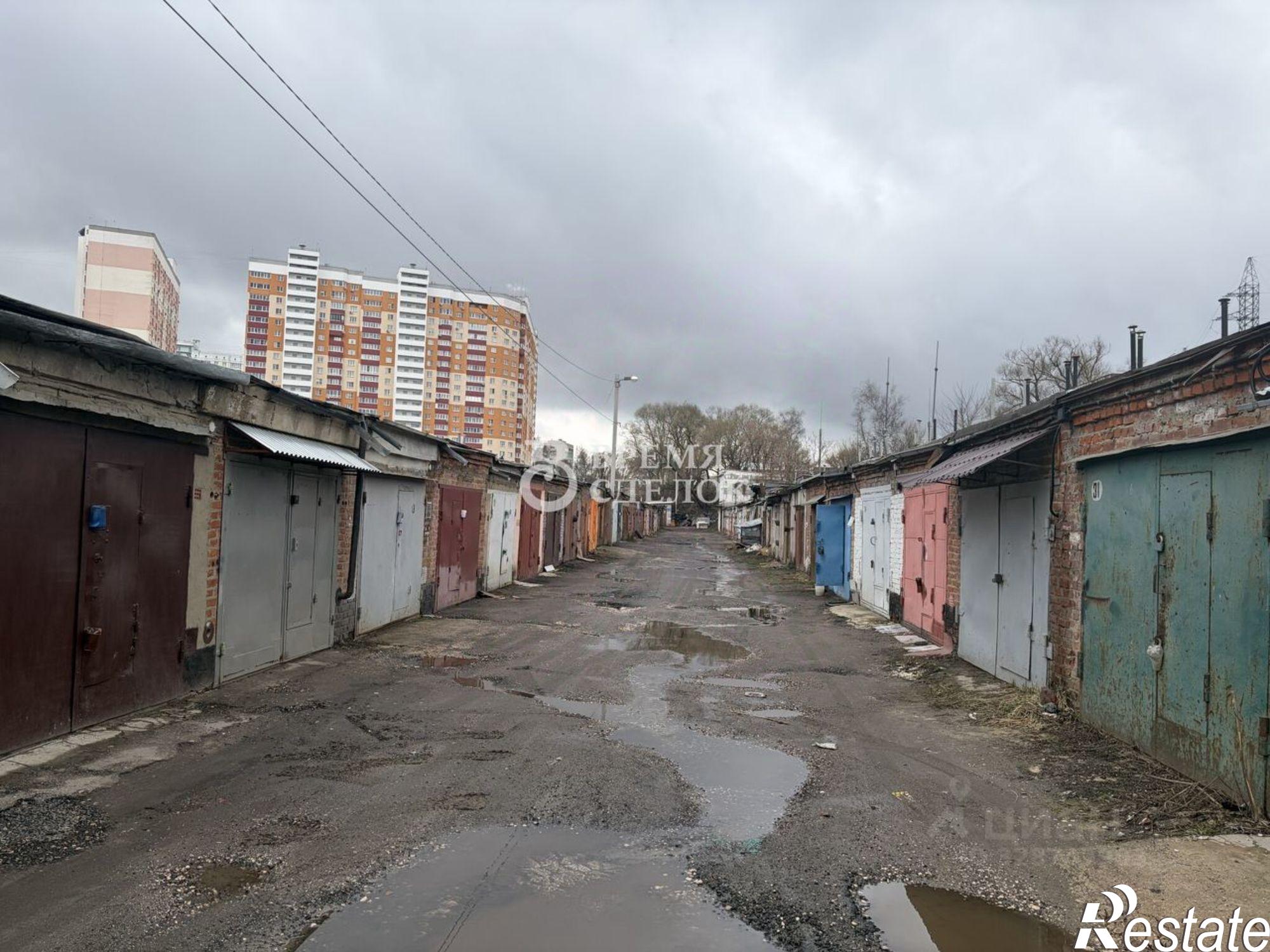 Купить гараж, место в паркинге за 646 608 рублей на улица Лакина