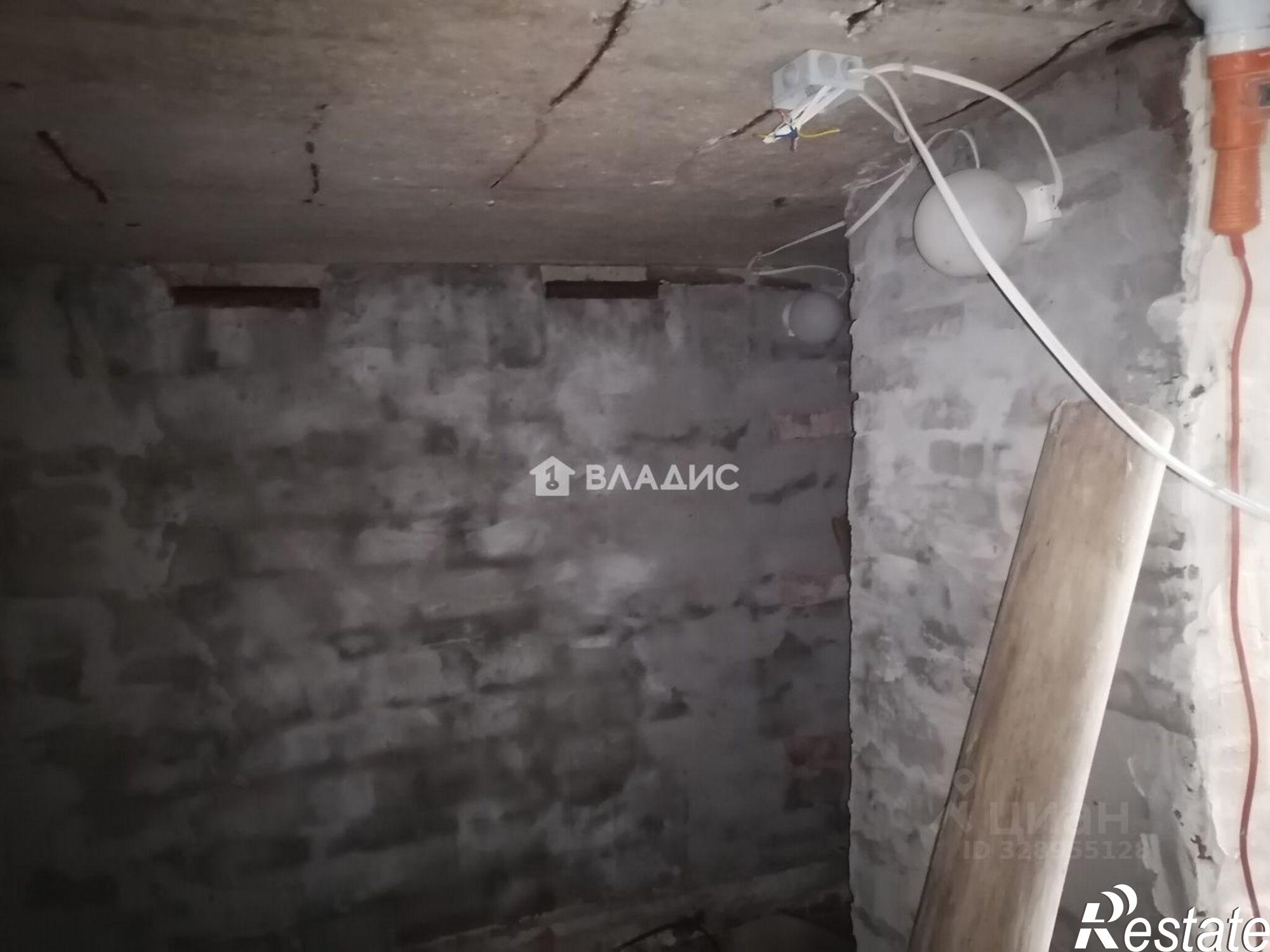 Купить гараж, место в паркинге за 720 000 рублей на ул Почаевский Овраг