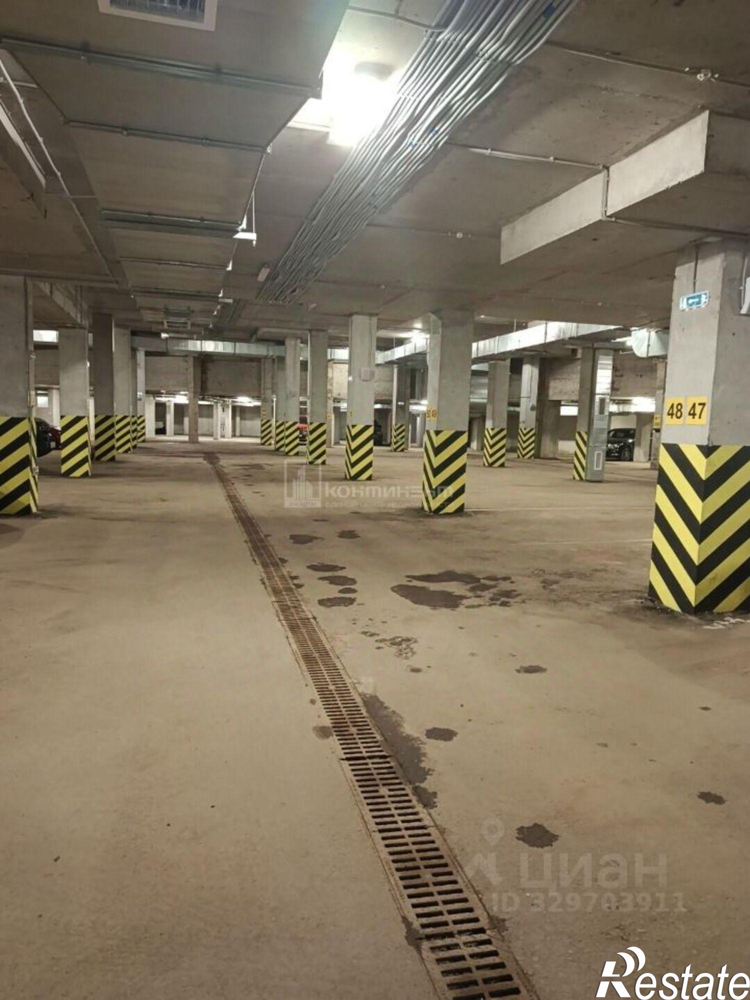 Купить гараж, место в паркинге за 1 500 000 рублей на ул Горького, 60а