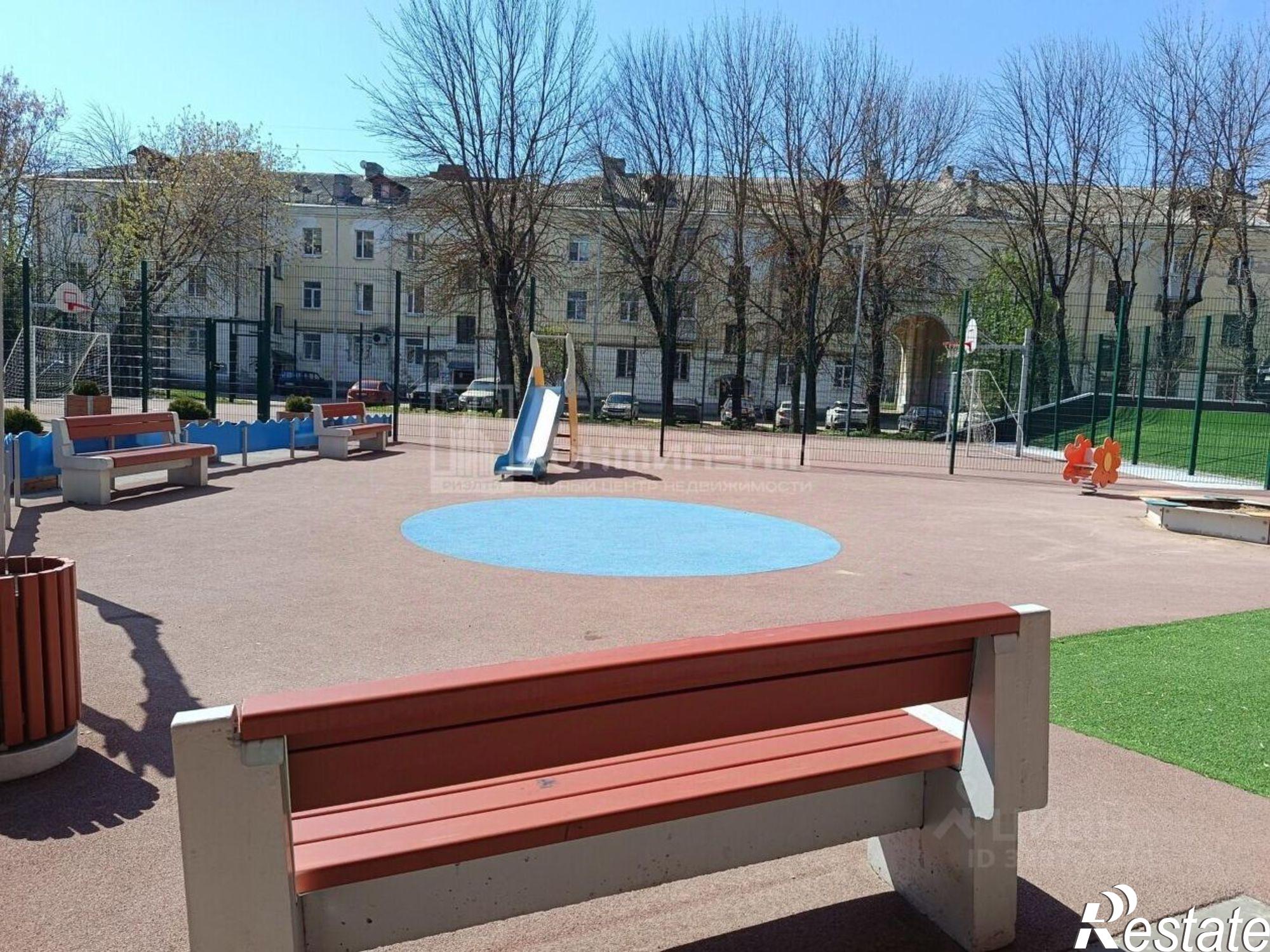 Купить гараж, место в паркинге за 1 500 000 рублей на ул Горького, 60а