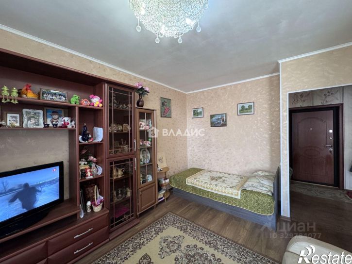 1-комн квартира улица Институтский городок, 15,  д. 15
