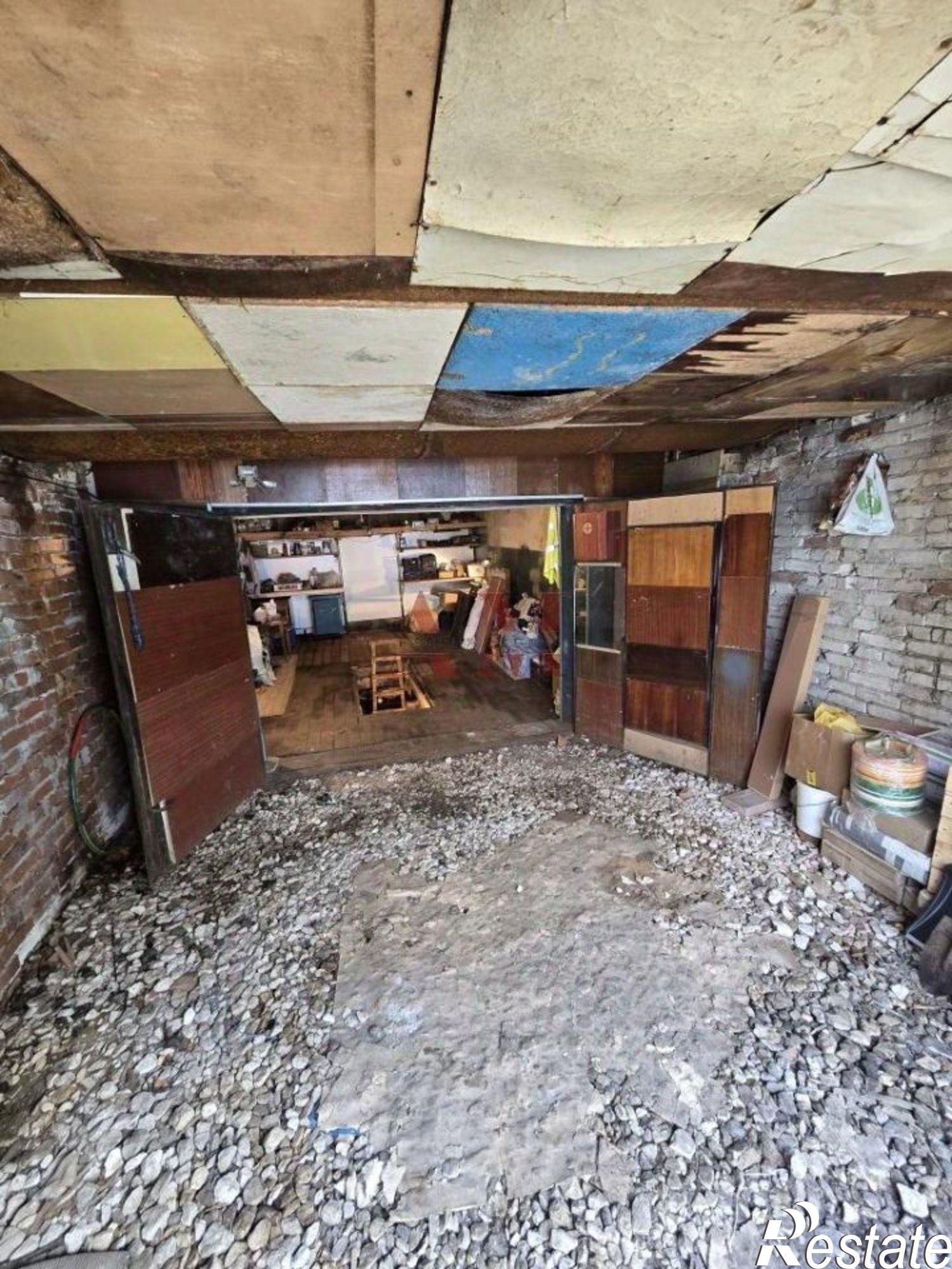 Купить гараж, место в паркинге за 1 247 130 рублей на ул Усти-на-Лабе, 41