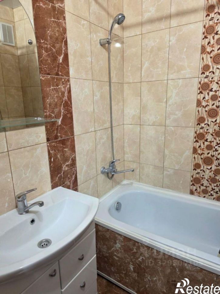 1-комн квартира улица Институтский городок, 13,  д. 13