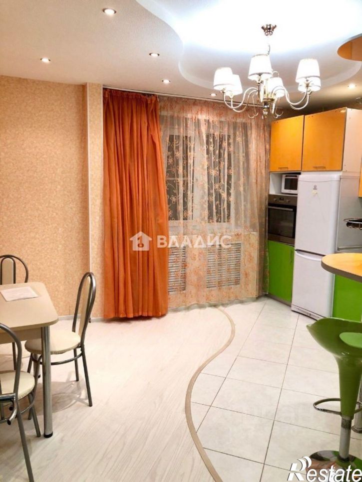 2-комн квартира Славная улица, 15,  д. 15