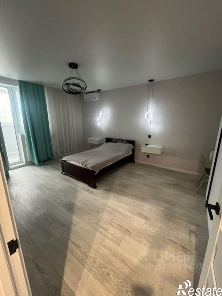 3-комн квартира ул Славная, 8,  д. 8