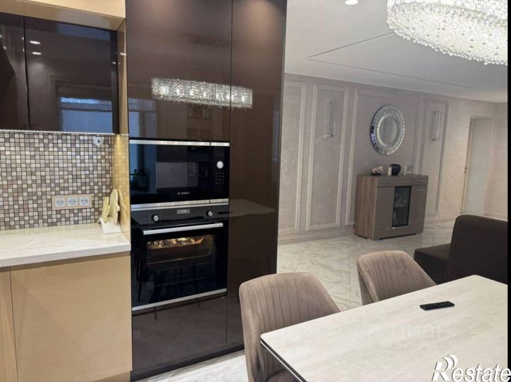 5-комн квартира ул Василисина, 8б,  д. 8б