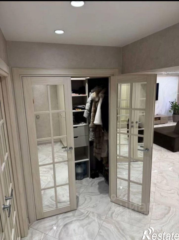 5-комн квартира ул Василисина, 8б,  д. 8б
