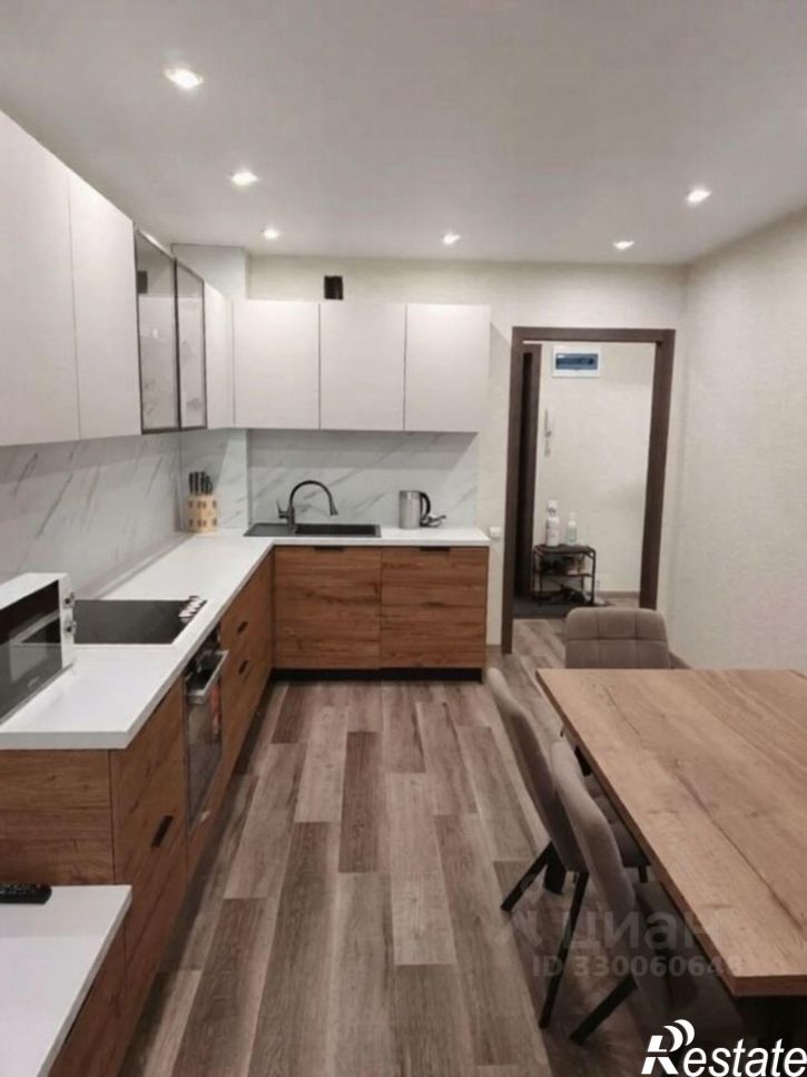 3-комн квартира пр-кт Строителей, 9а,  д. 9а