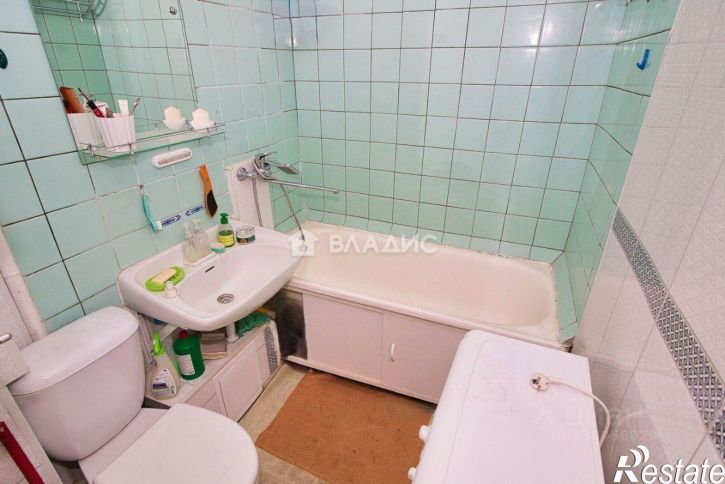 3-комн квартира проспект Строителей, 4,  д. 4