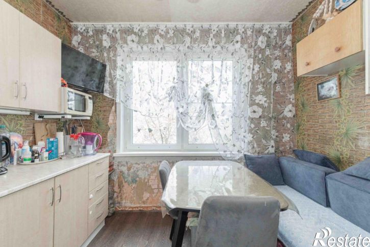 2-комн квартира Октябрьский городок, 24,  д. 24