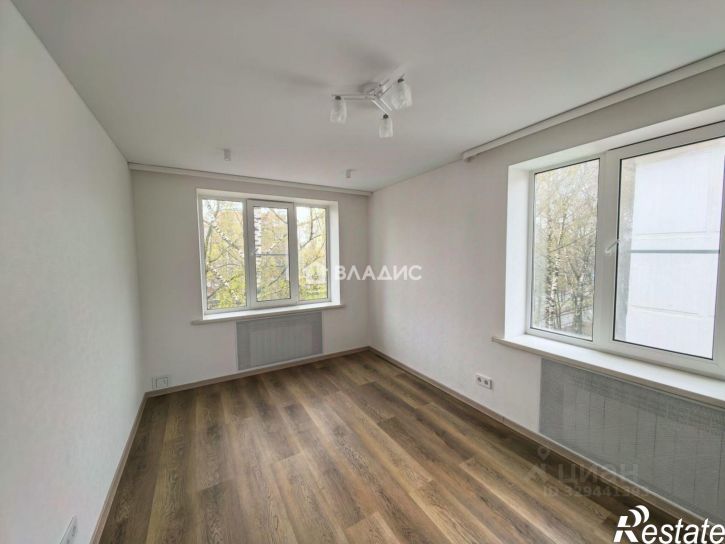 2-комн квартира проспект Строителей, 15,  д. 15