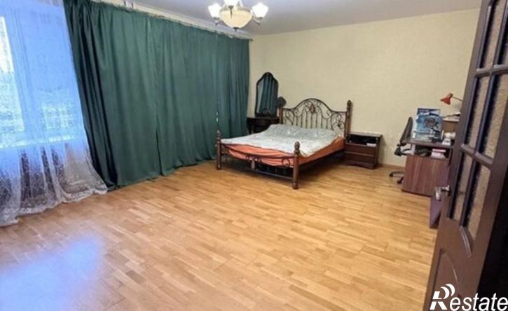 5-комн квартира Православная улица, 1,  д. 1