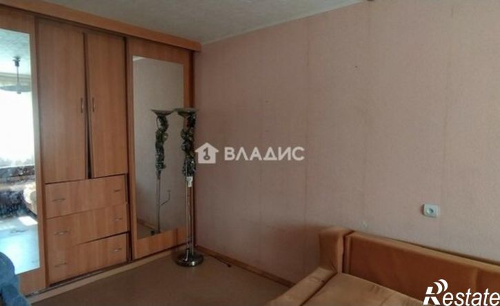 2-комн квартира проспект Строителей (дублёр), 42,  д. 42