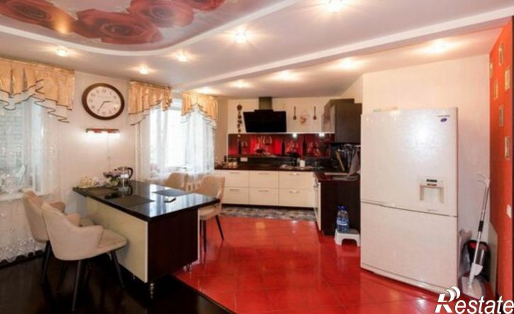 3-комн квартира ул Мира, 2,  д. 2