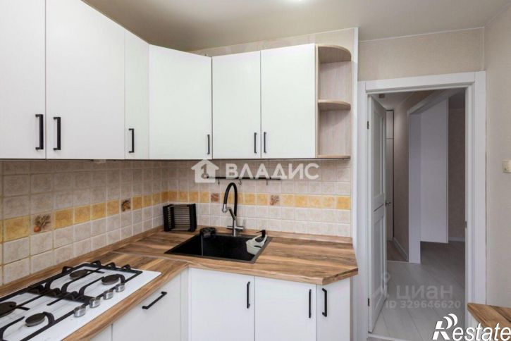 3-комн квартира Тракторная улица, 14,  д. 14