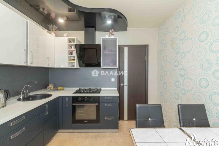 2-комн квартира Институтский г-к, 14,  д. 14