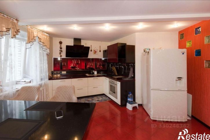3-комн квартира ул Мира, 2,  д. 2