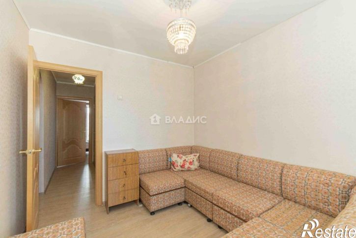 3-комн квартира улица Василисина, 8,  д. 8