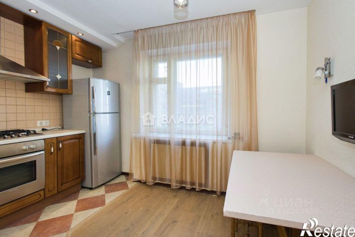 2-комн квартира улица Безыменского, 26А,  д. 26А