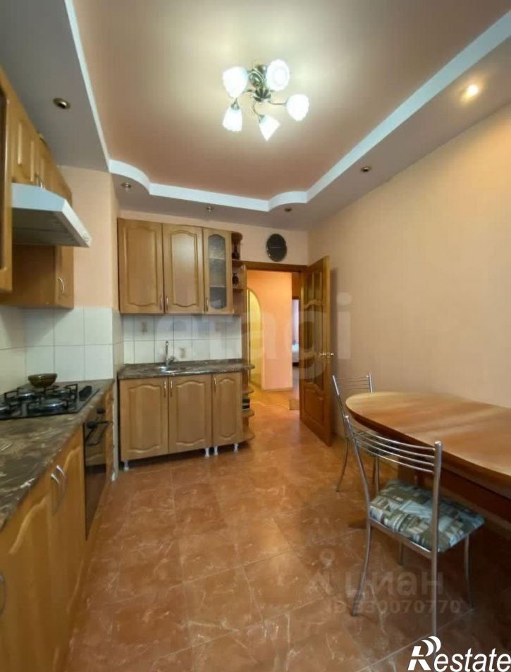 3-комн квартира улица Безыменского, 6Б,  д. 6Б