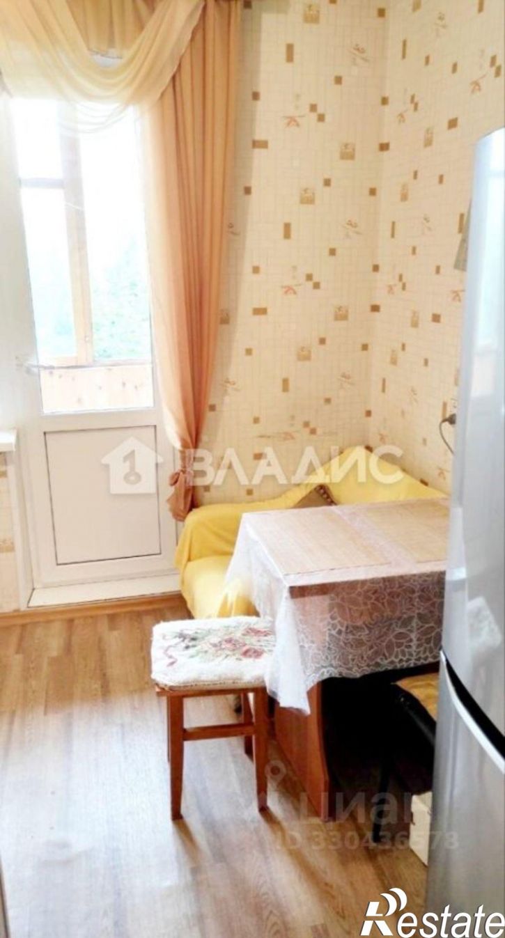 1-комн квартира Институтский г-к, 28,  д. 28