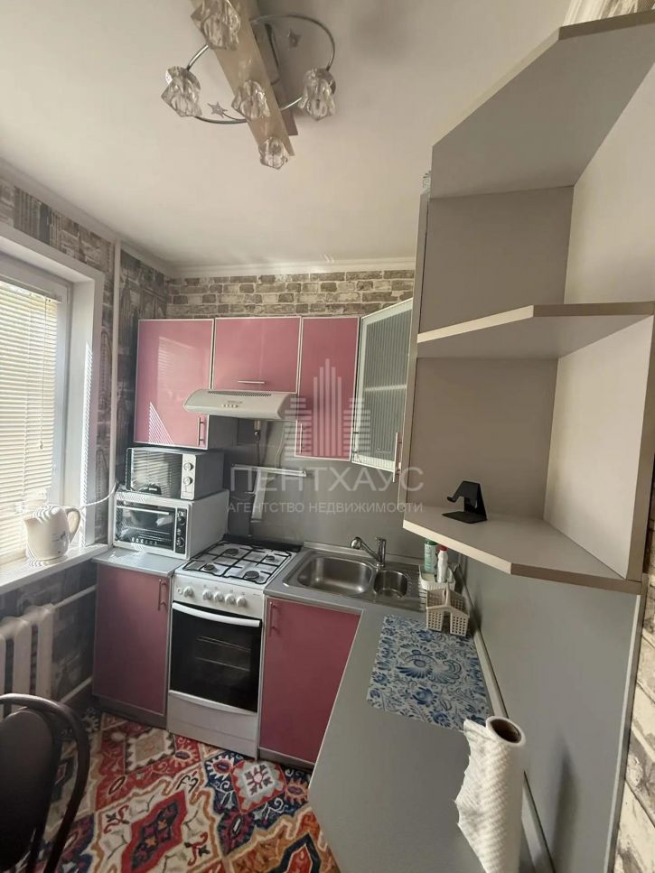 1-комн квартира ул Комиссарова, 47