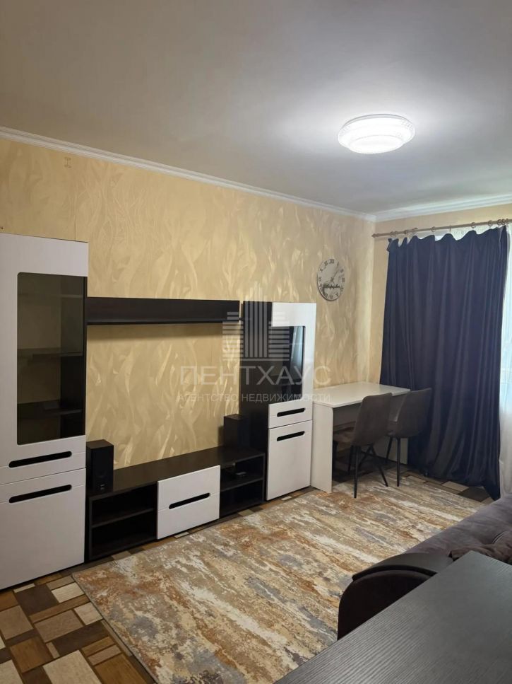 1-комн квартира ул Комиссарова, 47