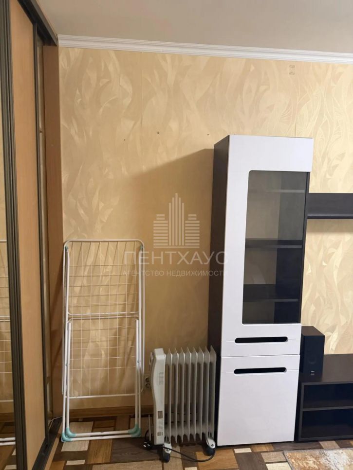 1-комн квартира ул Комиссарова, 47