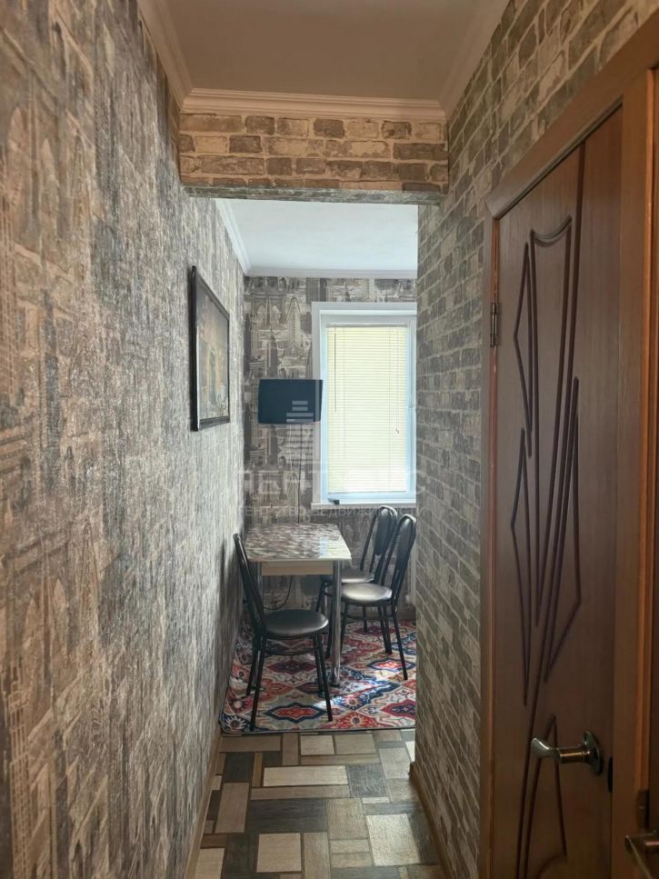 1-комн квартира ул Комиссарова, 47