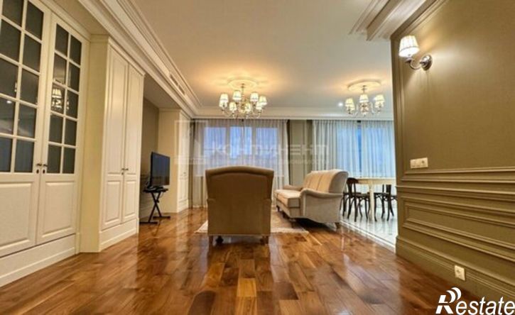 4-комн квартира улица Горького, 27,  д. 27