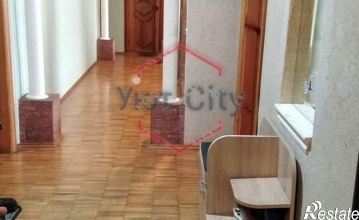 5-комн квартира улица 9 Января, 2,  д. 2