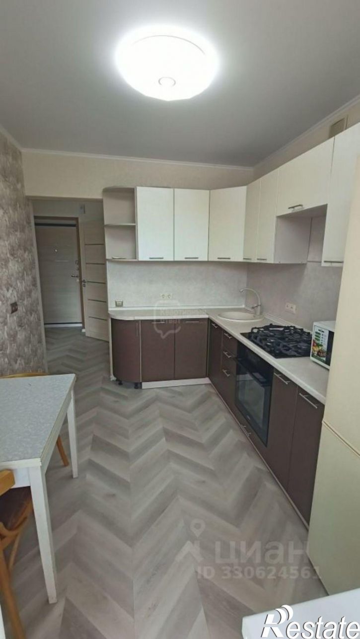 1-комн квартира Новгородская улица, 32,  д. 32