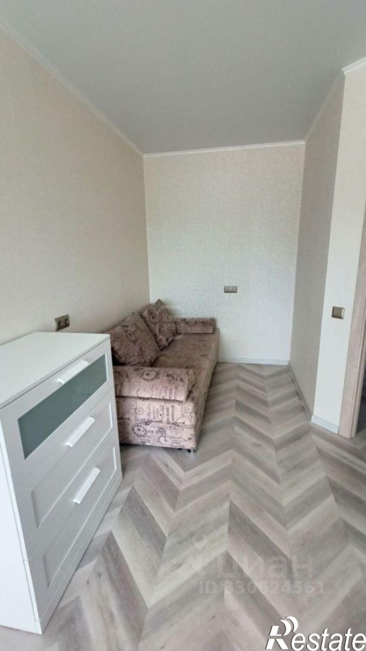 1-комн квартира Новгородская улица, 32,  д. 32