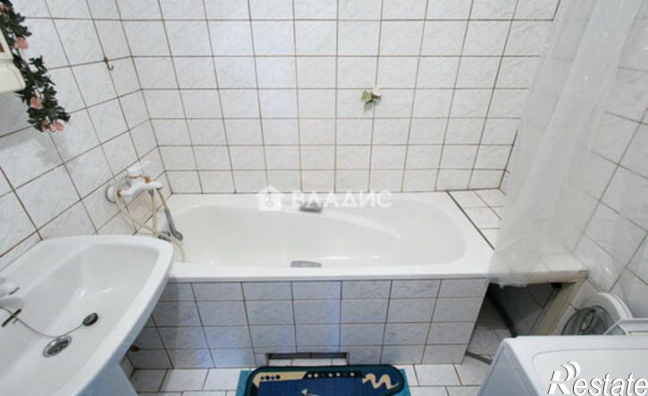 3-комн квартира ул Полины Осипенко, 12,  д. 12
