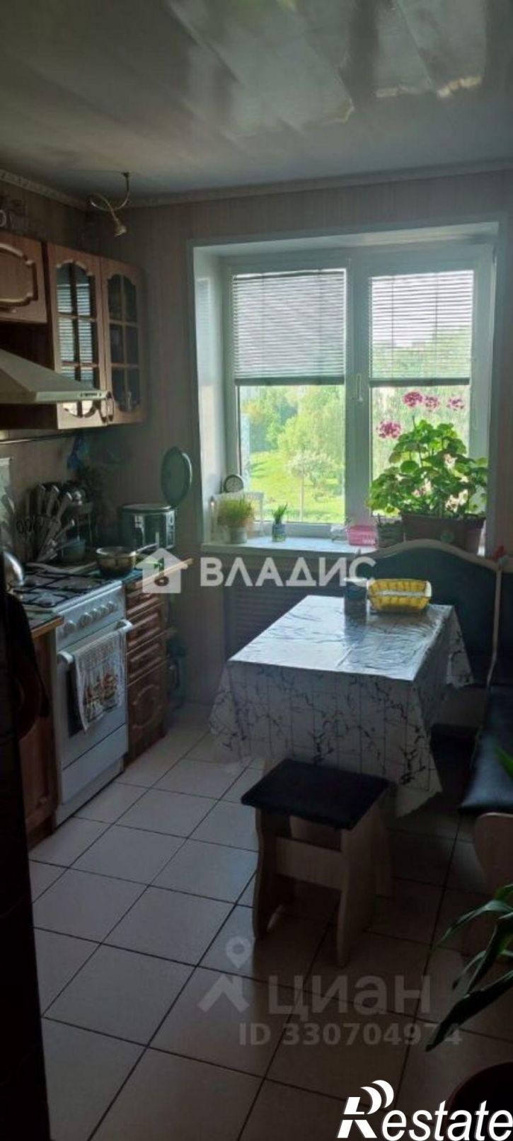 2-комн квартира улица Безыменского, 1,  д. 1