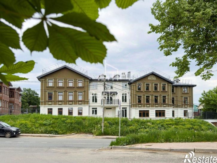 3-комн квартира ул Летне-Перевозинская, 13,  д. 13