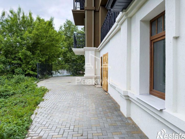 3-комн квартира ул Летне-Перевозинская, 13,  д. 13