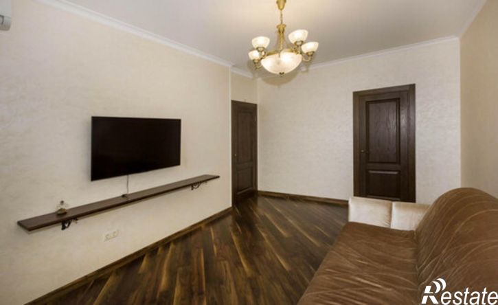 2-комн квартира улица Крайнова, 3А,  д. 3А