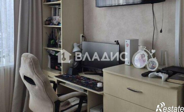 3-комн квартира ул Комиссарова, 23,  д. 23