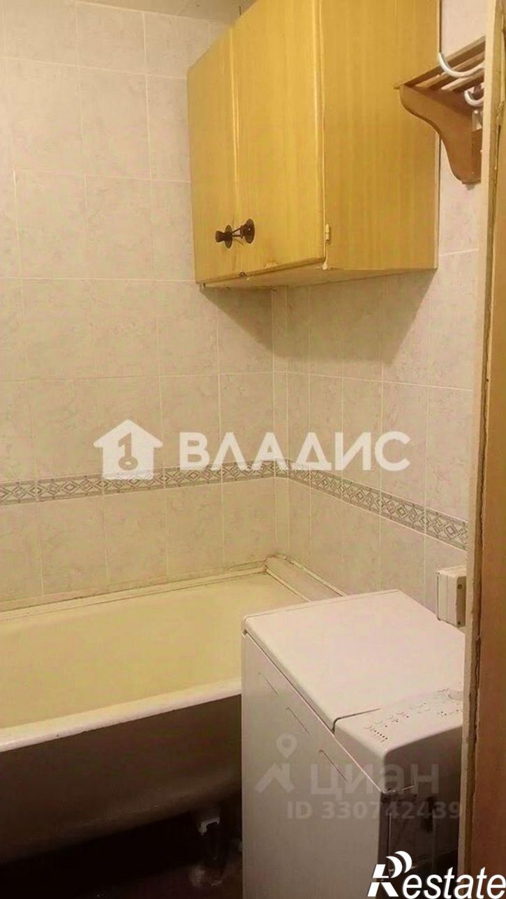 3-комн квартира улица Суворова, 1,  д. 1