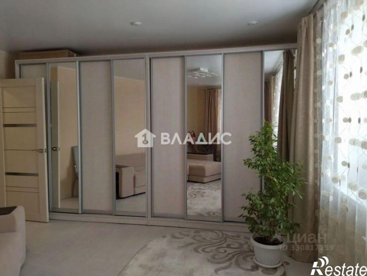 2-комн квартира Новгородская улица, 32,  д. 32